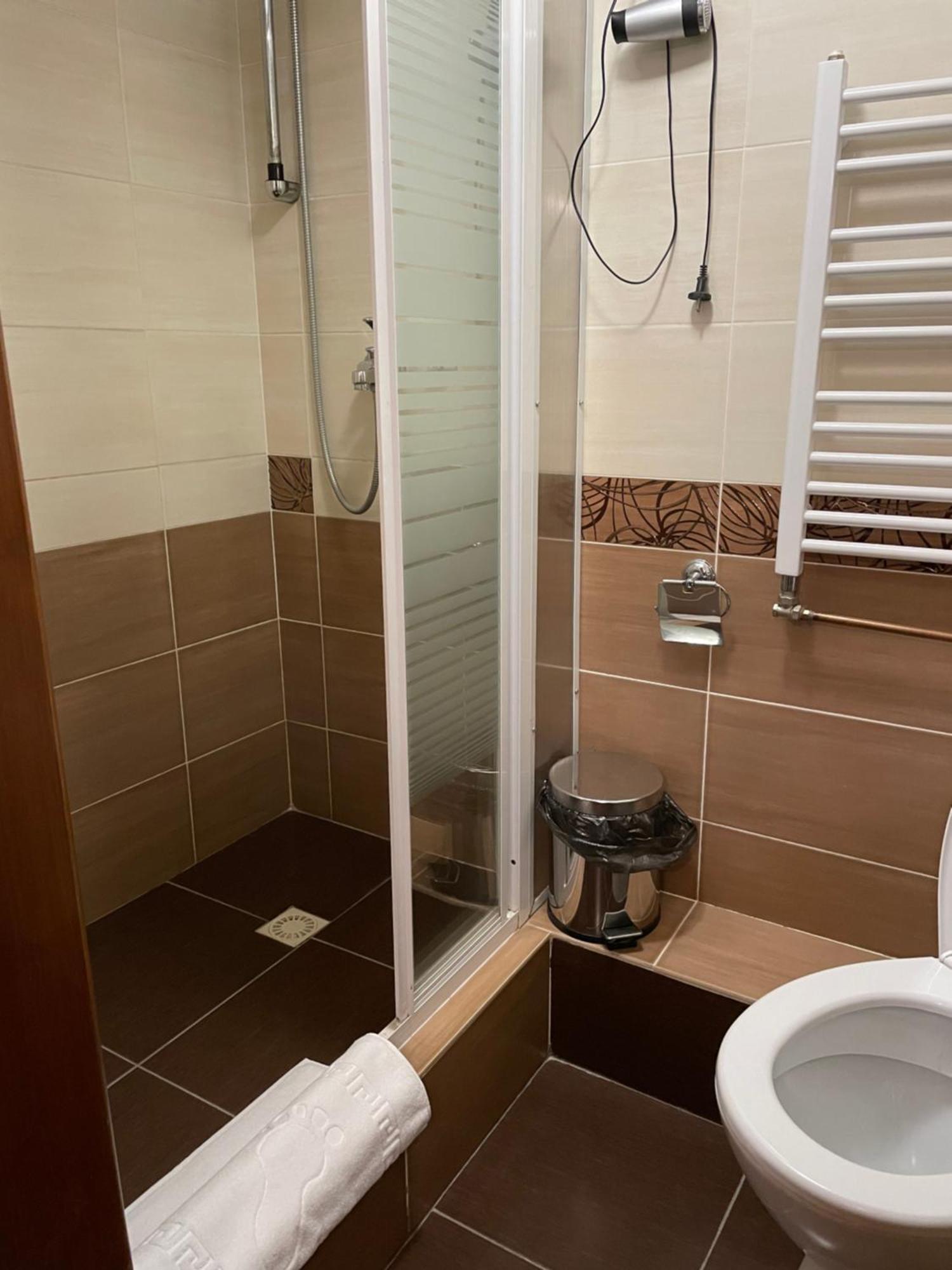 Guest House Nad Tisou Кваси Екстериор снимка