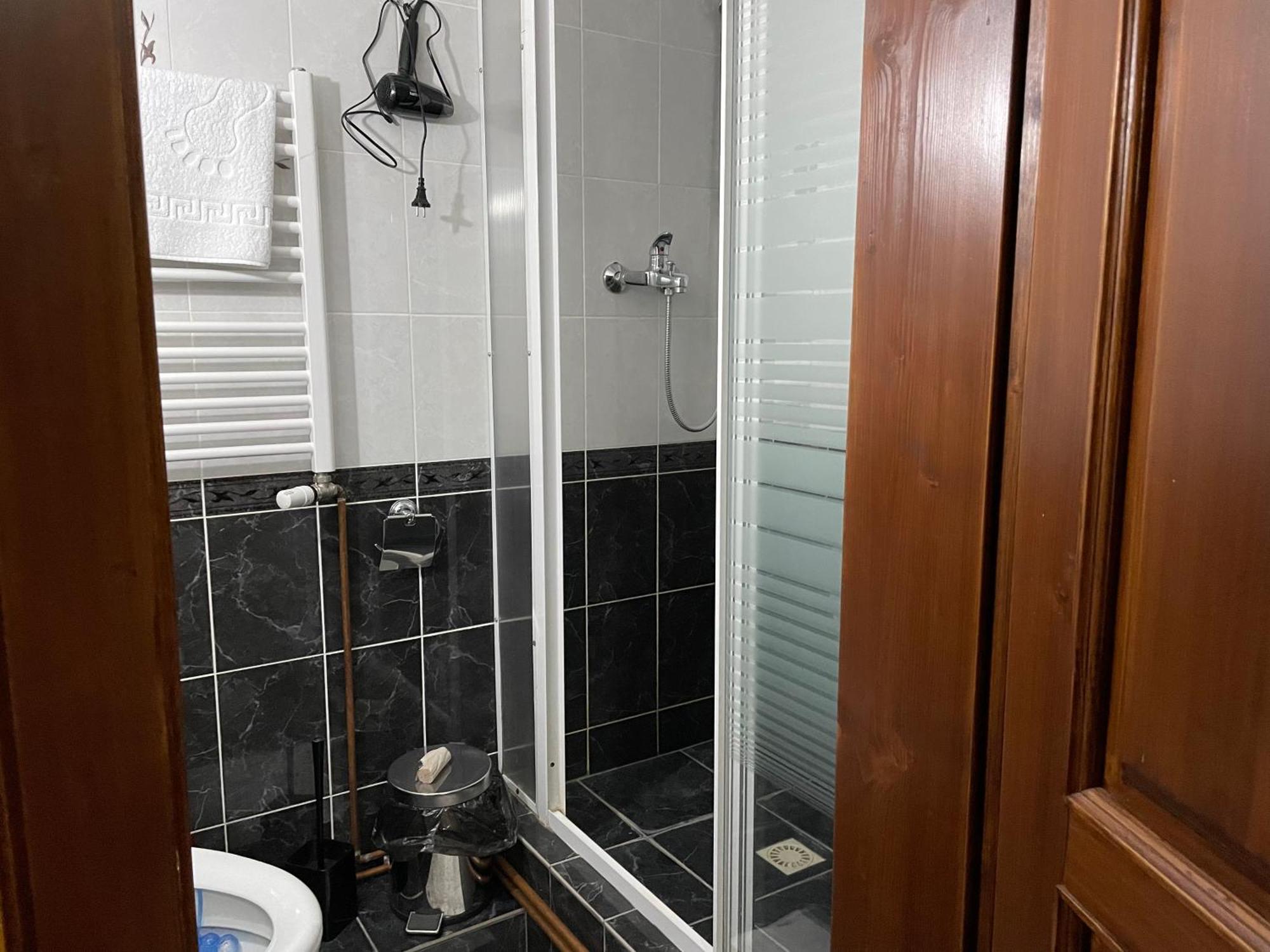 Guest House Nad Tisou Кваси Екстериор снимка