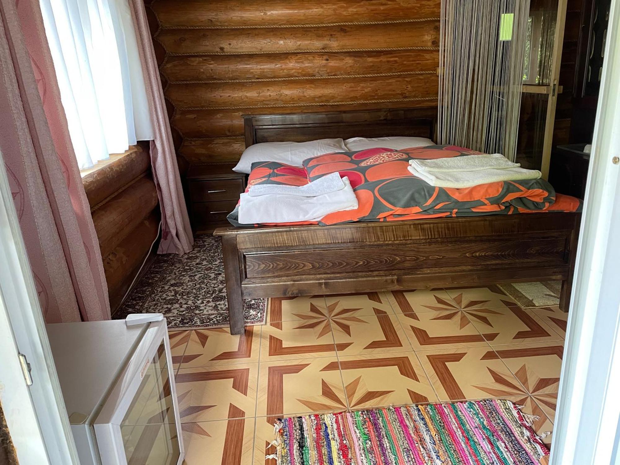 Guest House Nad Tisou Кваси Екстериор снимка
