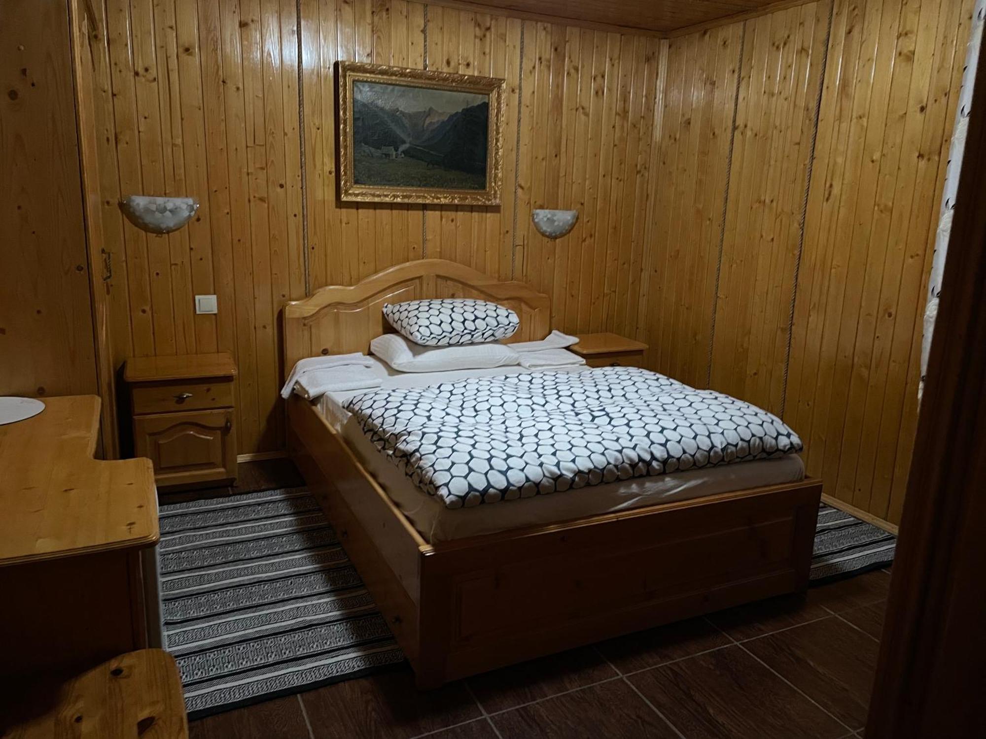 Guest House Nad Tisou Кваси Екстериор снимка