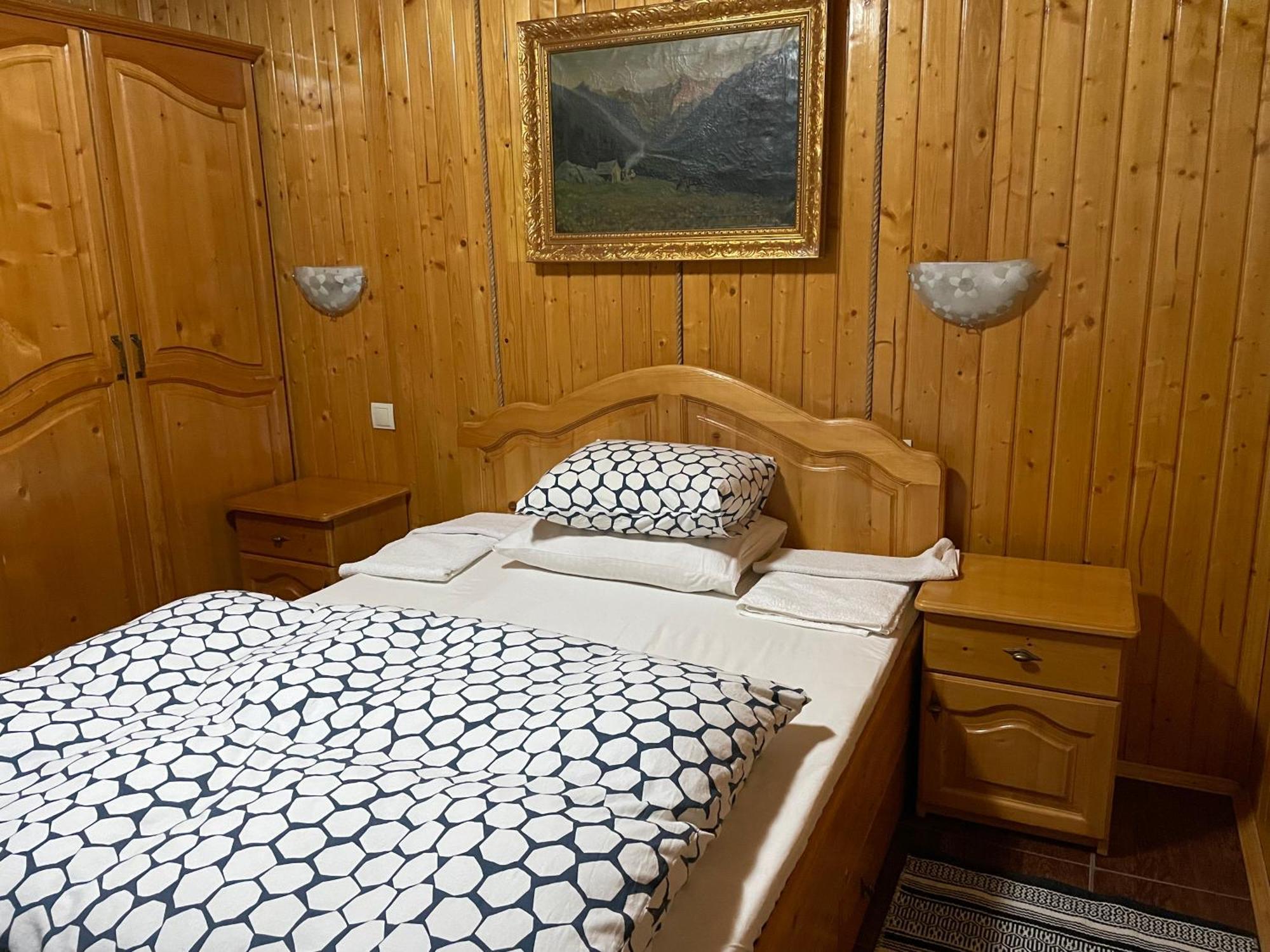 Guest House Nad Tisou Кваси Екстериор снимка